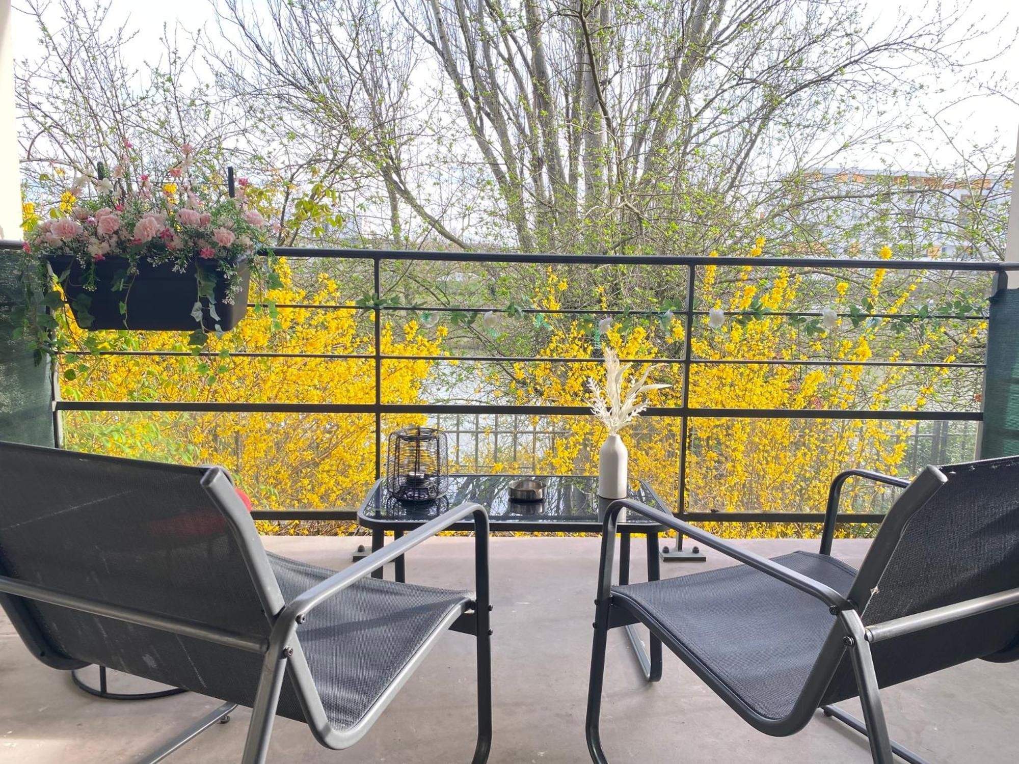 Cozy Riverfront Living, 5-Min Walk To Riverside Train Neuilly-Plaisance Exteriér fotografie